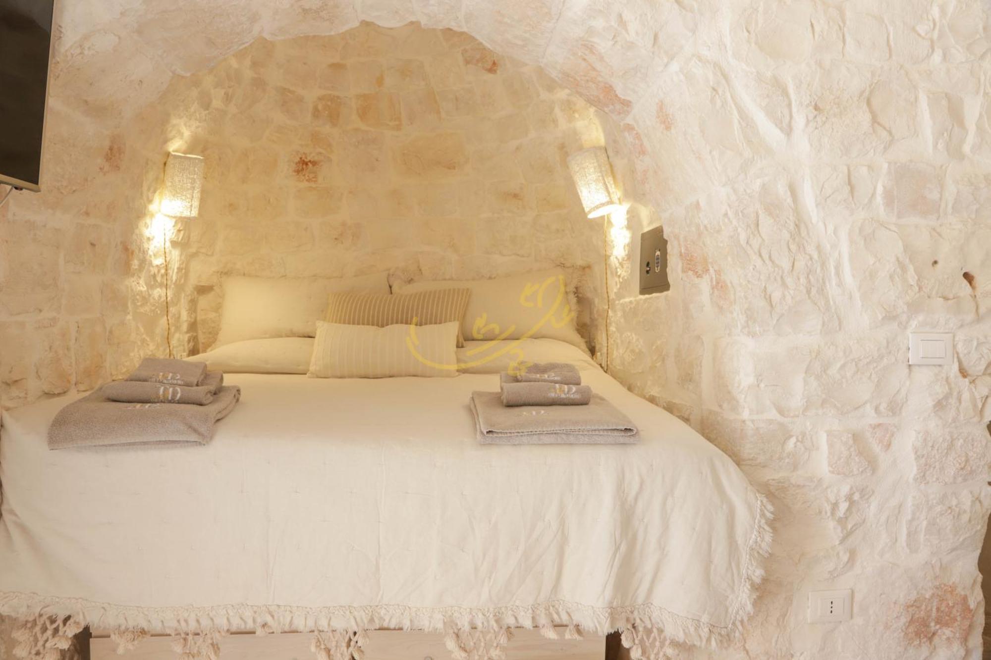 Trulli & Dimore - I Trulli Di Carole オストゥーニ エクステリア 写真