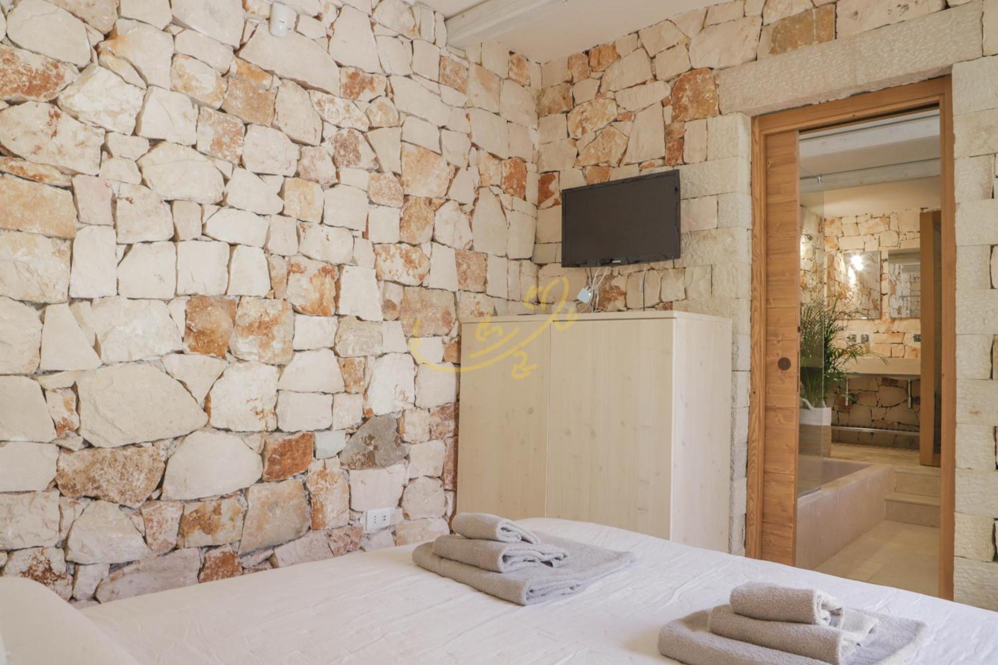 Trulli & Dimore - I Trulli Di Carole オストゥーニ エクステリア 写真